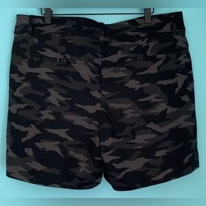 Isaac Mizrahi Black Camouflage Shorts